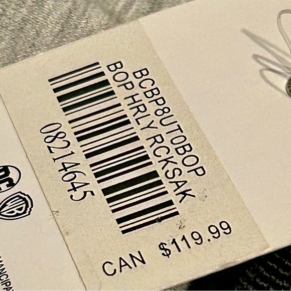 New DC comics/Warner brothers Birds of Prey Blue & Gold Backpack - Picture 4 of 12